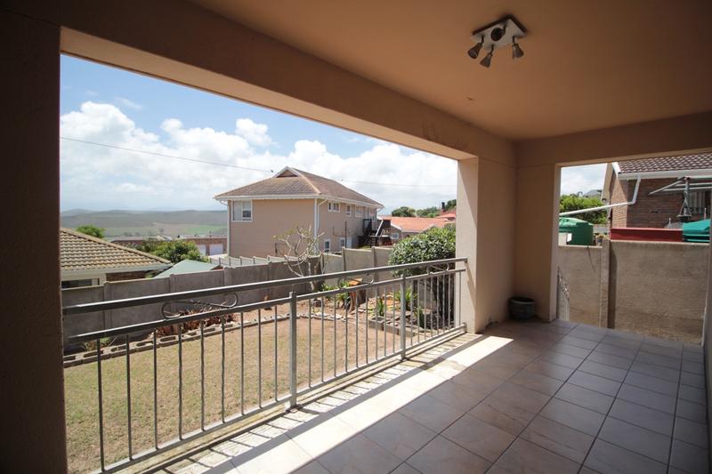 5 Bedroom Property for Sale in Fraaiuitsig Western Cape